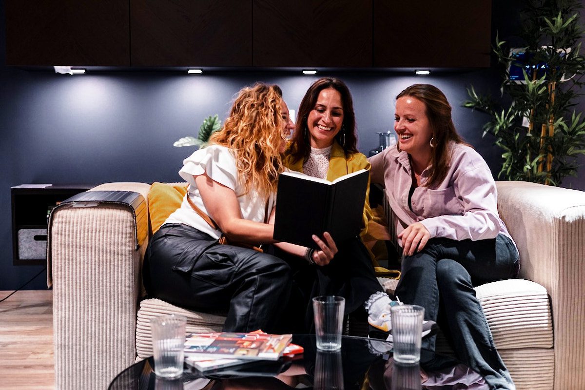 Wie zijn wij - stichting bij mij thuis. Opvang voor jonge vrouwen in Goeree overflakkee